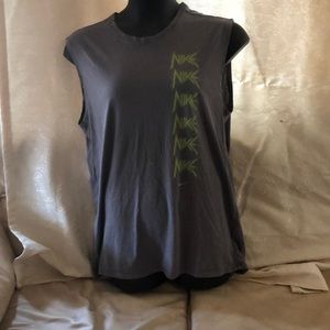 Nike sleeveless shirt